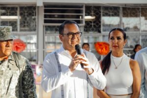 Lee más sobre el artículo Participa Armando Reyna Ceremonia Cívica en la Primaria Miguel Gómez Sandoval