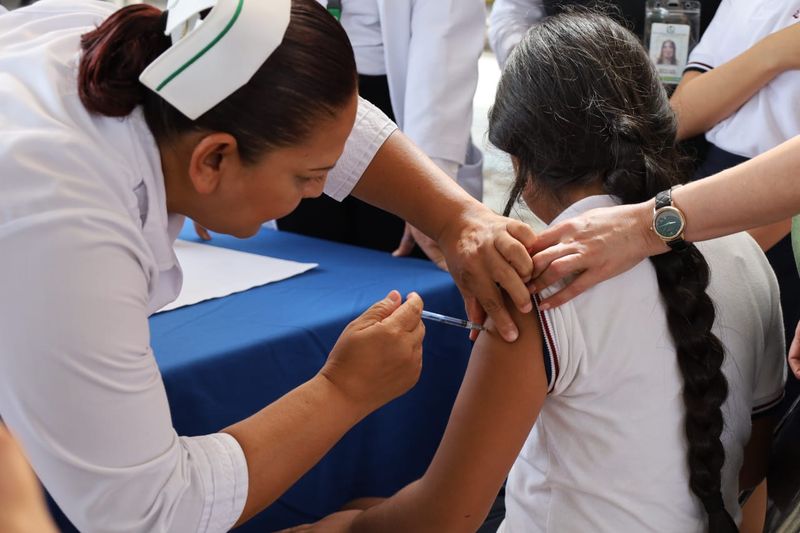 En este momento estás viendo Asegura Salud Colima que la vacuna contra VPH es segura y efectiva