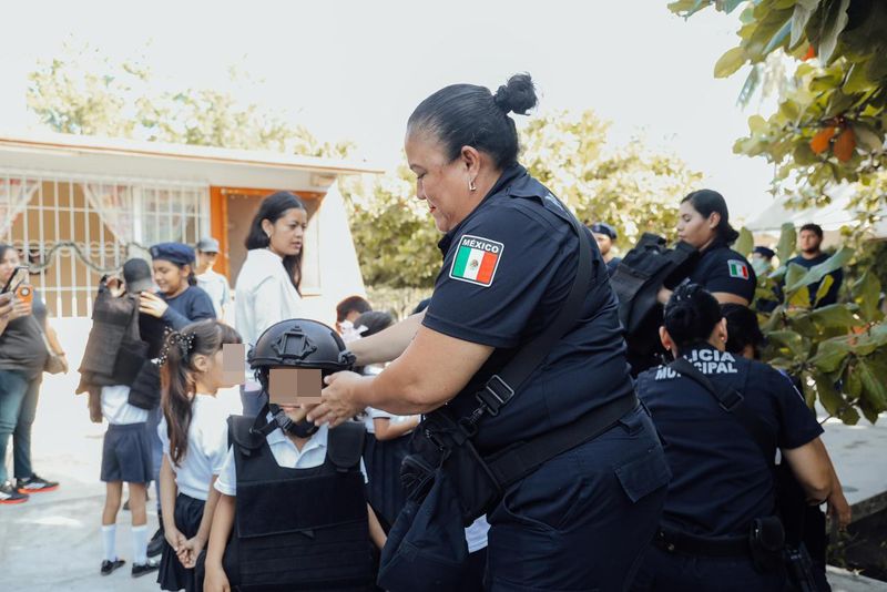 En este momento estás viendo Intercambian 30 armas de juguete en jardín de niños