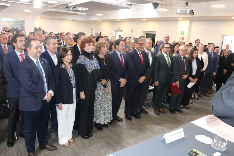 En este momento estás viendo Firman acuerdo para fortalecer formación profesional y tecnológica en México