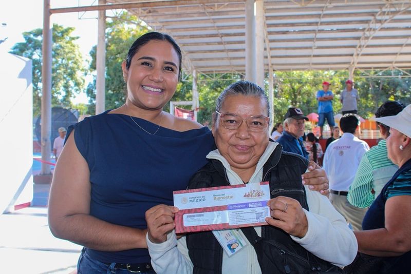 En este momento estás viendo Concluyó la entrega de tarjetas que se registraron en octubre a la Pensión Mujeres Bienestar