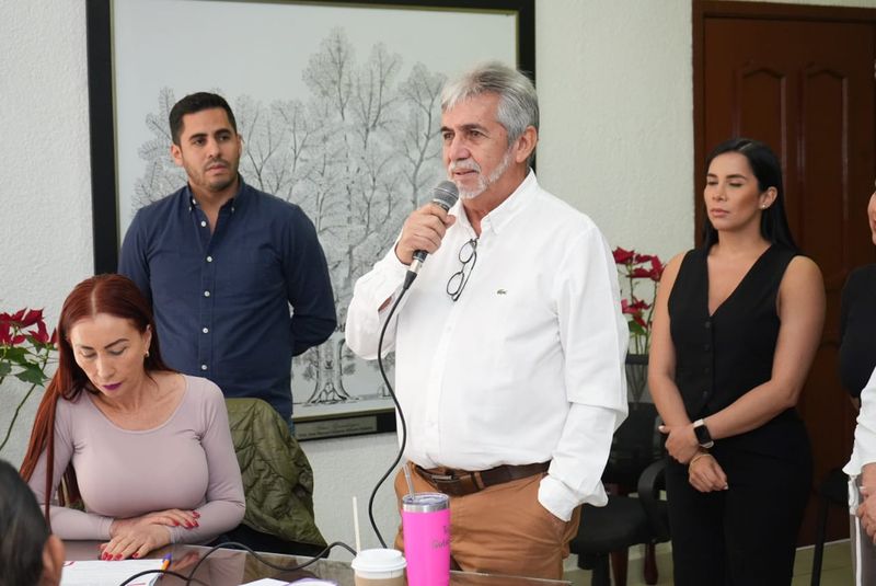 En este momento estás viendo Nombra a Petronilo Vázquez director del Instituto de Festejos Charrotaurinos de La Villa