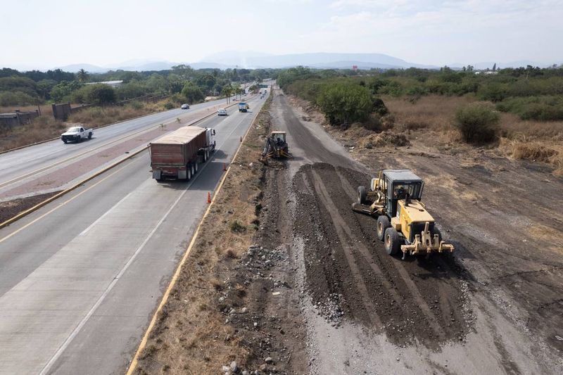 En este momento estás viendo Inicia construcción de laterales en Libramiento Ejército Mexicano