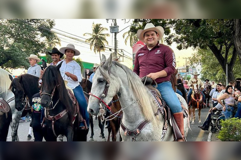 En este momento estás viendo Invita David Grajales a entrada de música y cabalgata por inicio de la Feria del Limón