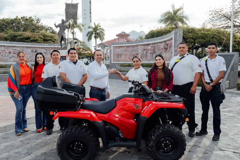 En este momento estás viendo Equipan a Protección Civil de Tecomán con una cuatrimoto