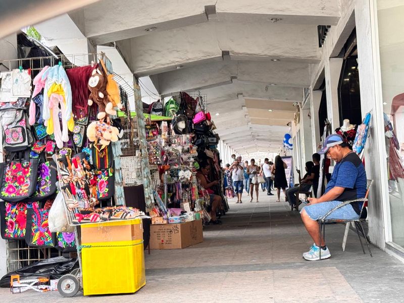 En este momento estás viendo Comerciantes trabajan en proyectos para reubicar el comercio en vía pública