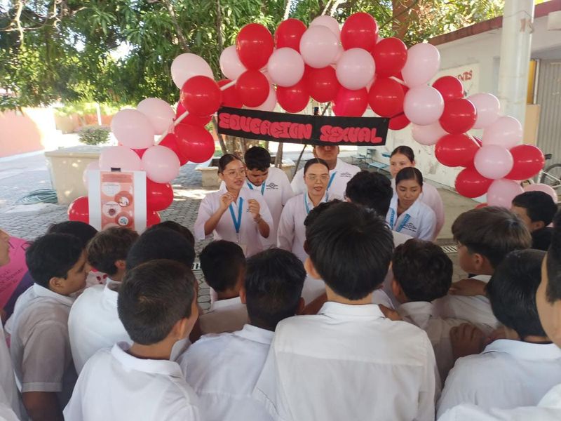 En este momento estás viendo Sipinna Tecomán organiza la Primera Feria de la Salud para Adolescentes