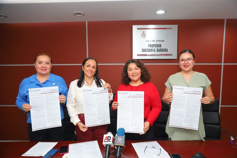 En este momento estás viendo Emiten convocatoria 2025 para reconocer a destacadas mujeres colimenses