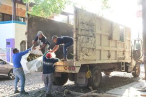 Lee más sobre el artículo Avanza con éxito la campaña ‘Colima sin Cacharros ni Ramas en la capital’