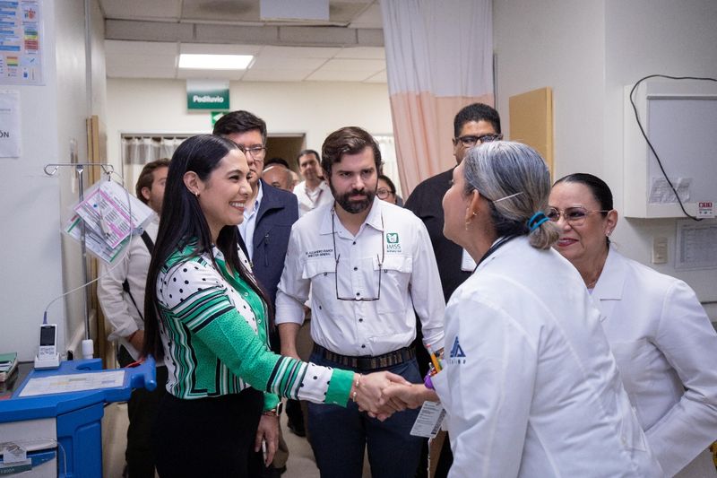 En este momento estás viendo Acuerdan acciones para fortalecer los servicios de salud en Colima