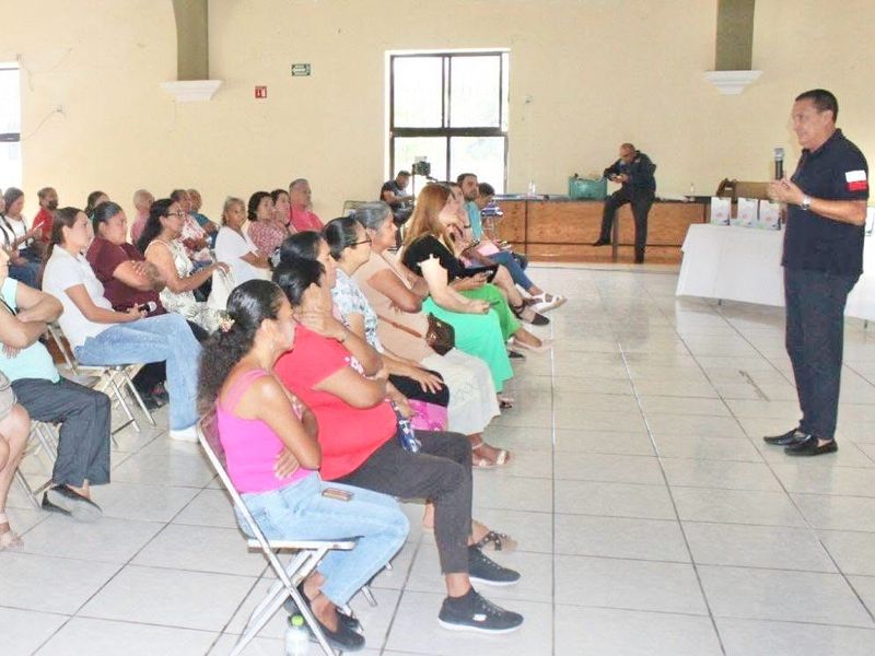 En este momento estás viendo Presentan en Ixtlahuacán “Manual de Alfabetización en Diabetes” de Agustín Lara