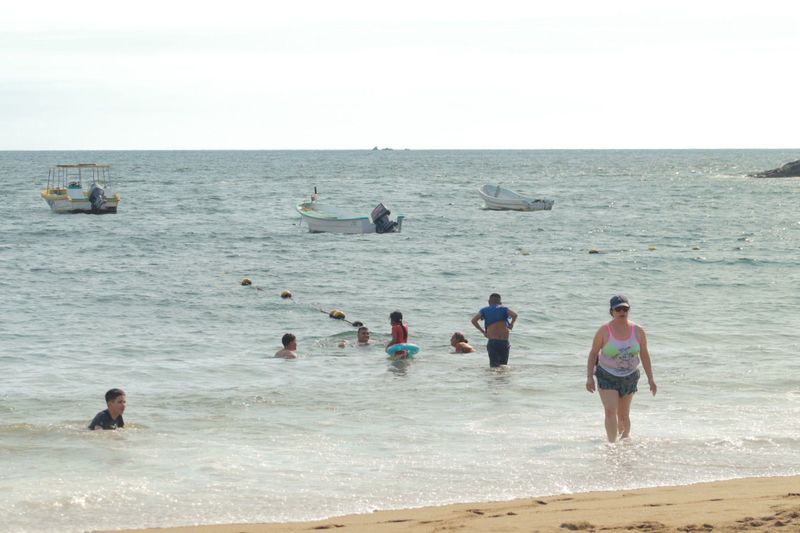 En este momento estás viendo Aptas playas de Manzanillo son para uso recreativo
