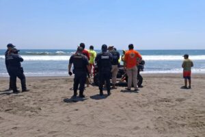 Lee más sobre el artículo Continúa búsqueda de turista desaparecido en playa El Paraíso, en Armería