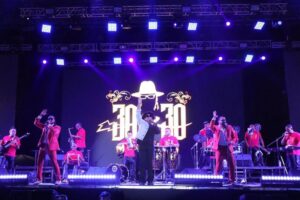 Lee más sobre el artículo Gran concierto gratuito de Merenglass en las Fiestas de Mayo en Manzanillo