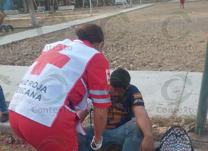 En este momento estás viendo Motociclista sufre lesión por cable de telecomunicaciones suelto en Tecomán