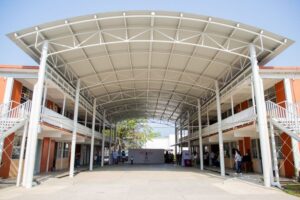 Lee más sobre el artículo Gobernadora entrega techumbre en primaria de Manzanillo con inversión de más de 2 mdp