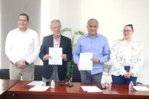 Lee más sobre el artículo Gobierno de Colima y Ecoce firman convenio para fortalecer la educación ambiental y el reciclaje