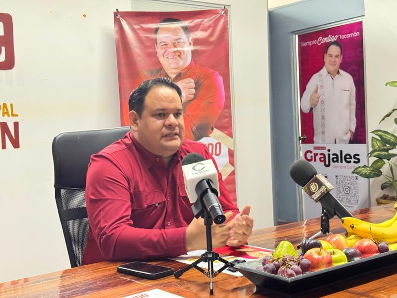 En este momento estás viendo Apoya David Grajales a microemprendedores de Tecomán con “Emprendiendo Contigo”