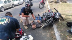Lee más sobre el artículo Atropella motociclista a persona mayor en La Villa; se reporta gravemente herida
