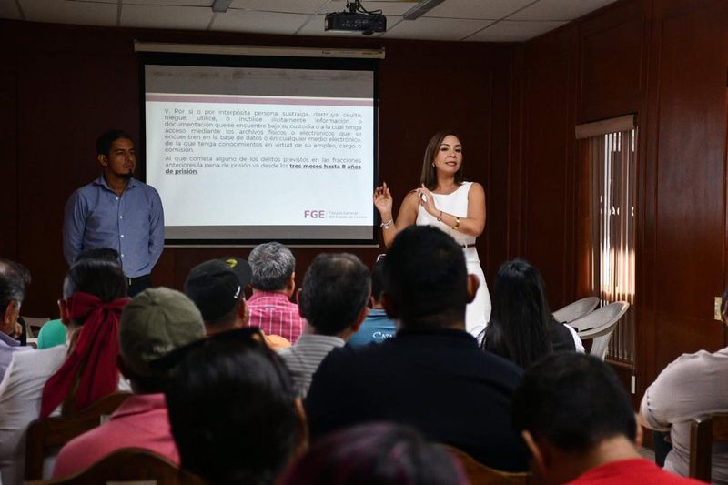 En este momento estás viendo Capacitan a servidores públicos de Armería en prevención de la corrupción