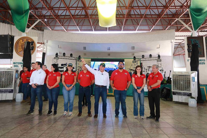 En este momento estás viendo Conmemoran comunidad universitaria Día Internacional del Trabajo