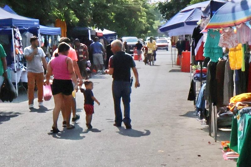 En este momento estás viendo Crece en Tecomán tianguis de “La Pulga” por necesidad económica: CNOP
