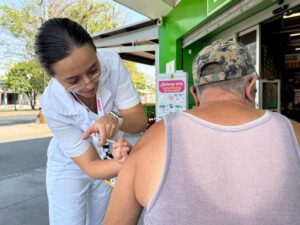 Lee más sobre el artículo Cumple Colima con metas de vacunación