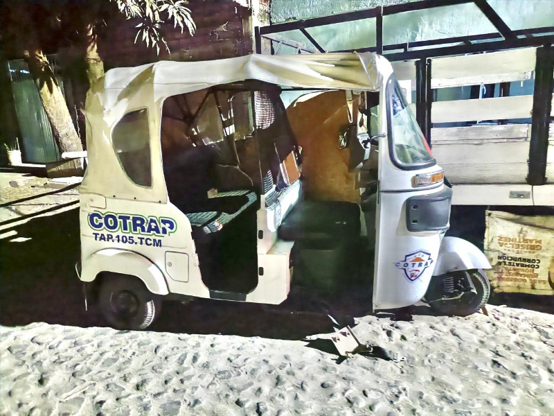 En este momento estás viendo Detienen a conductor de mototaxi tras chocar ebrio con una camioneta en Tecomán 