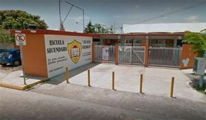 Lee más sobre el artículo Enfrentan docentes de Tecomán nuevos retos: seguridad escolar y diálogo con padres