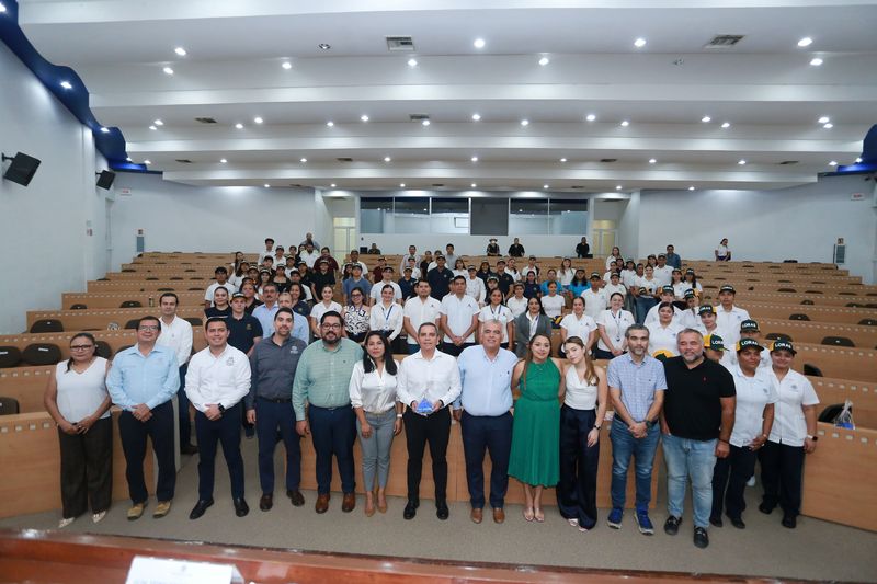 En este momento estás viendo Grupo CIMA impulsa a estudiantes de la UdeC con más de 50 becas