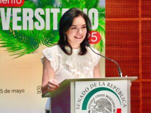Lee más sobre el artículo Mely Romero organiza Parlamento Universitario 2025 con estudiantes de la UdeC