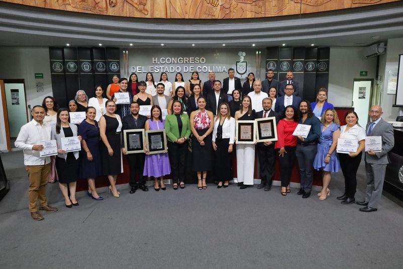 En este momento estás viendo Entrega Congreso de Colima el Premio Estatal de Psicología 2025