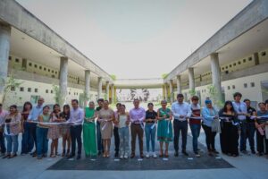 Lee más sobre el artículo Inauguran remodelación al patio central de la Facultad de Derecho