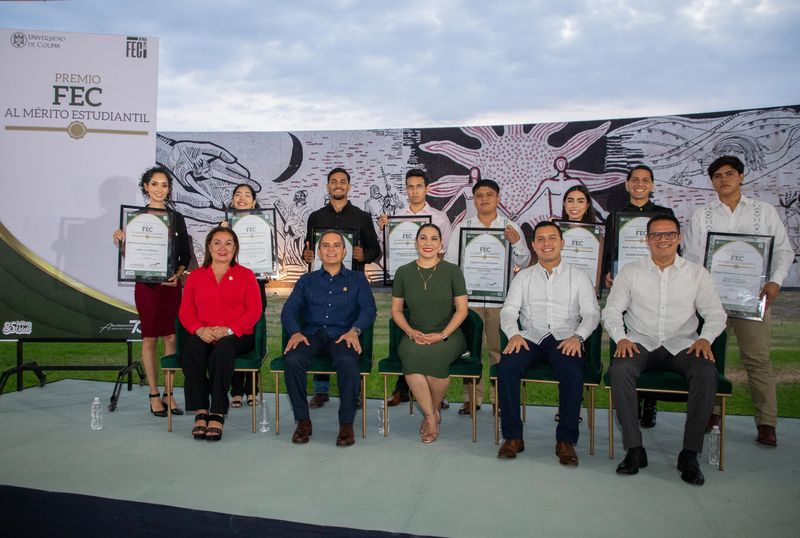 En este momento estás viendo Las juventudes de Colima influyen en la sociedad: Gobernadora