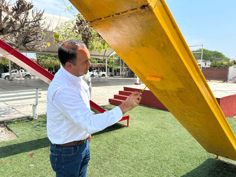 En este momento estás viendo Recupera Tecomán espacios públicos con mantenimiento del parque de Primaveras del Real