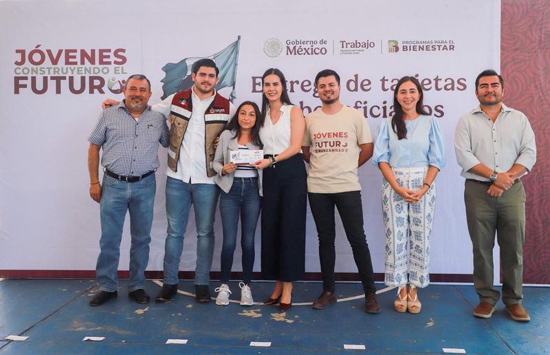 En este momento estás viendo Rescata JCF a juventudes del abandono: alcaldesa de Manzanillo