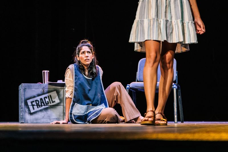 En este momento estás viendo Reflexionan sobre el teatro y su sentido escénico en ‘La siguiente, por favor…’