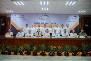 Lee más sobre el artículo Toma Indira Vizcaíno protesta a Consejo Directivo 2025-2027 de Canadevi Colima