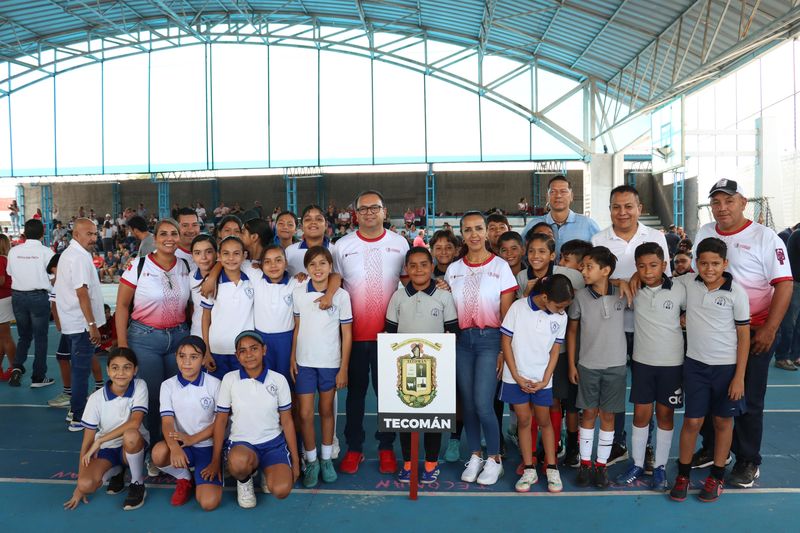 En este momento estás viendo Inauguran Torneo Nacional de Fútbol en Tecomán