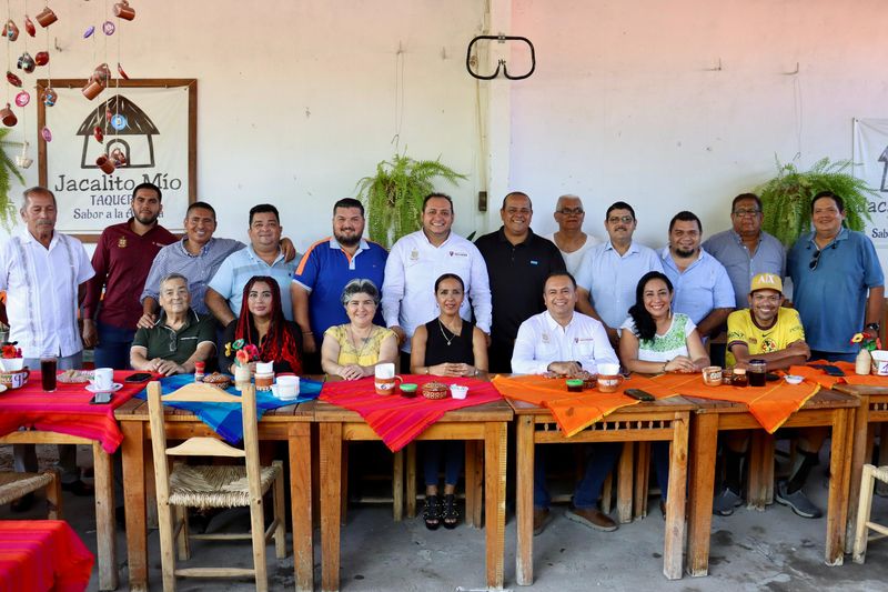 En este momento estás viendo Conmemora Tecomán Día de la Libertad de Expresión con periodistas locales