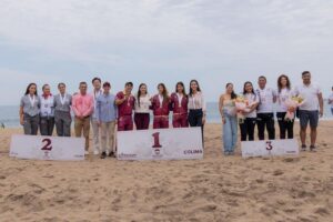 Lee más sobre el artículo Entregaron gobernadora y Rommel Pacheco medallas en voleibol de playa de Conade 2025