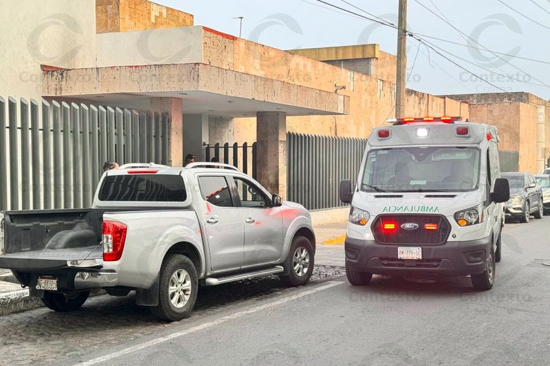 En este momento estás viendo Fallece hombre a las afueras del IMSS en Tecomán