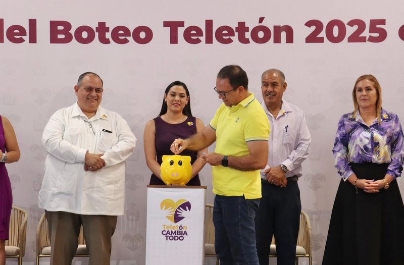 En este momento estás viendo Participa Armando Reyna en inicio del Boteo Teletón 2025