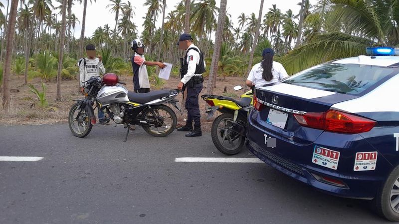 En este momento estás viendo Refuerzan operativos viales en Tecomán contra motos a exceso de velocidad y con escapes alterados