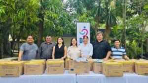 Lee más sobre el artículo Activistas de la diversidad sexual donan insumos para hemodiálisis al DIF Municipal de Colima