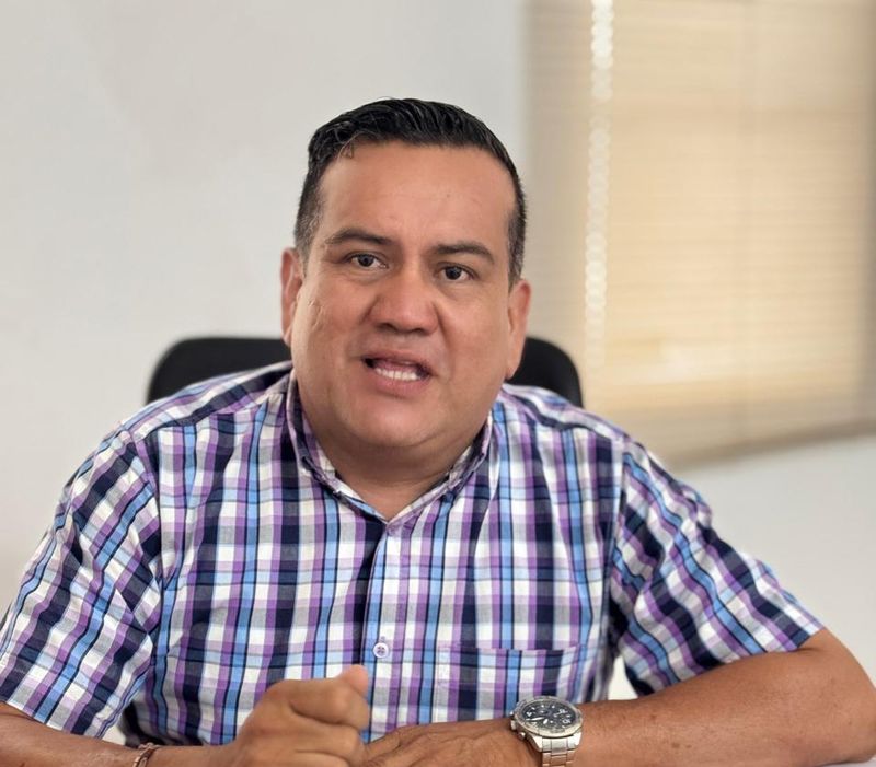 En este momento estás viendo Arremete líder del PRI en Tecomán contra regidor de MC por ‘lucrar con la necesidad del pueblo’