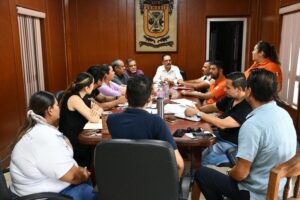 Lee más sobre el artículo Cruz Méndez encabeza reunión de coordinación ante posibles afectaciones por el huracán Erick