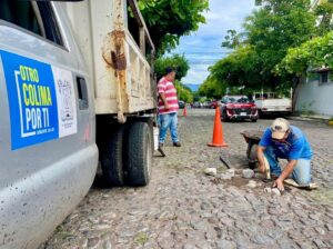 Lee más sobre el artículo Inicia Ayuntamiento de Colima restauración de empedrado en la calle Rubén Darío
