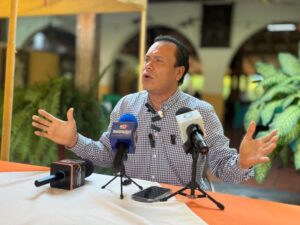 Lee más sobre el artículo Niega Luis Gama pedir “moches” al alcalde de Armería; da la cara por otros regidores