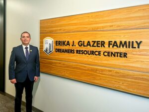 Lee más sobre el artículo Impulsa UdeC en California curso para Dreamers que fortalece identidad y liderazgo